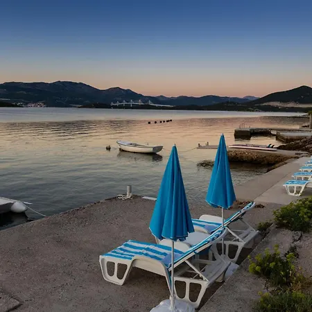 Kuca Gaspar 펜션 *