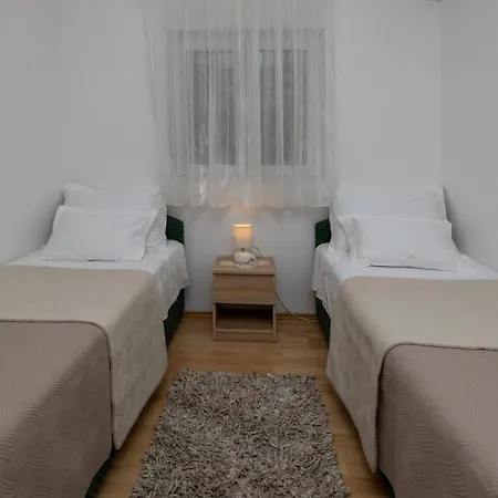 Holiday home Kuca Gaspar