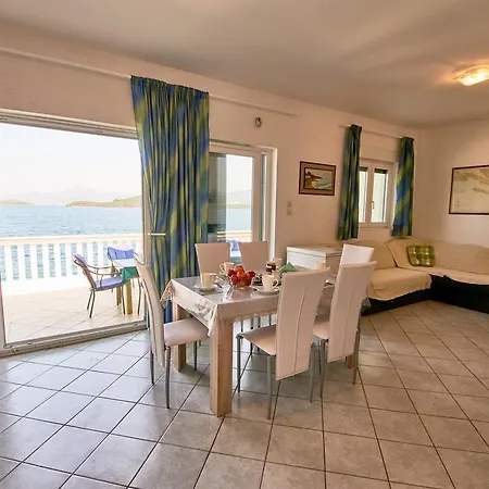 Kuca Gaspar Semesterbostad Dubrava (Dubrovnik-Neretva)